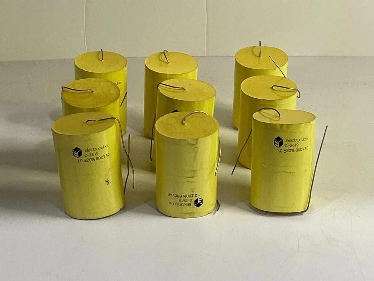 Lot of 9 Pieces Electrocube HV Axial Film Capacitor 1.0uF ±20% 800VAC - C-2619