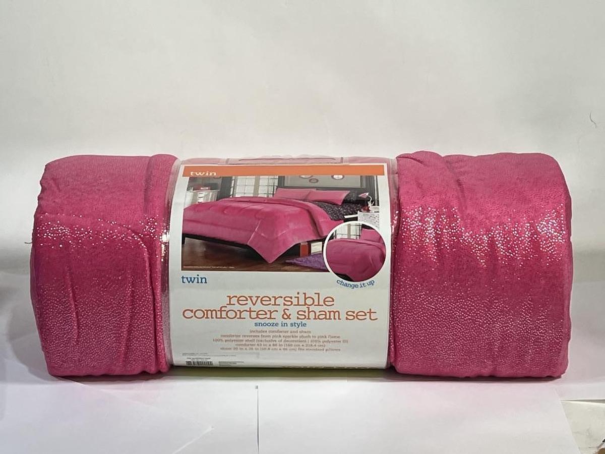 Your Zone Twin Size Reversible Comforter & Sham Set Pink Sparkle / Pink Flame - Walmart