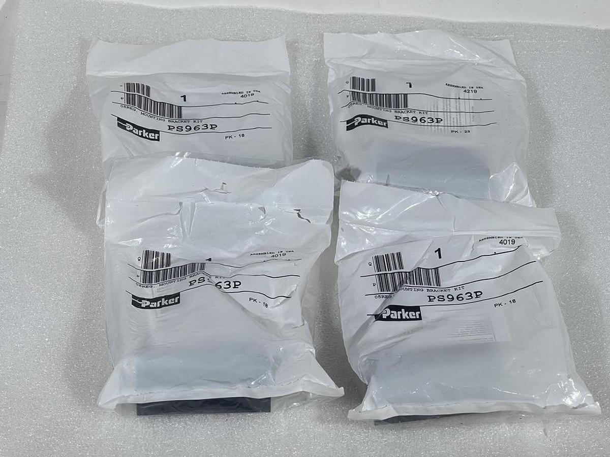 Lot of 4 Pieces: Parker PS963P Regulator Mount