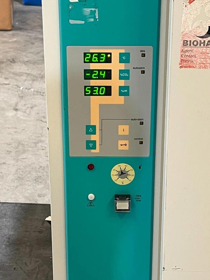 Used Thermo Scientific Catalog Number: 51020262 BBD 6220 CO2 Incubator 220 Liter