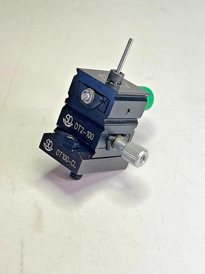 Used Siskiyou DT2-100 X-Y Miniature Dovetail Stage w/ DT100-CL Base - SD Instruments