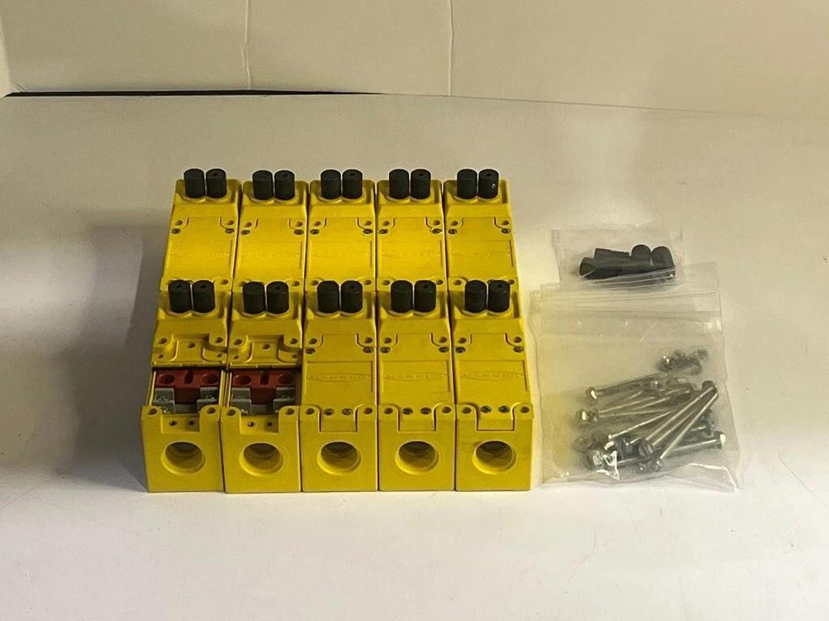 Used Lot of 10 Each: Banner AR1GHF Multi-Beam Series Scanner Block
