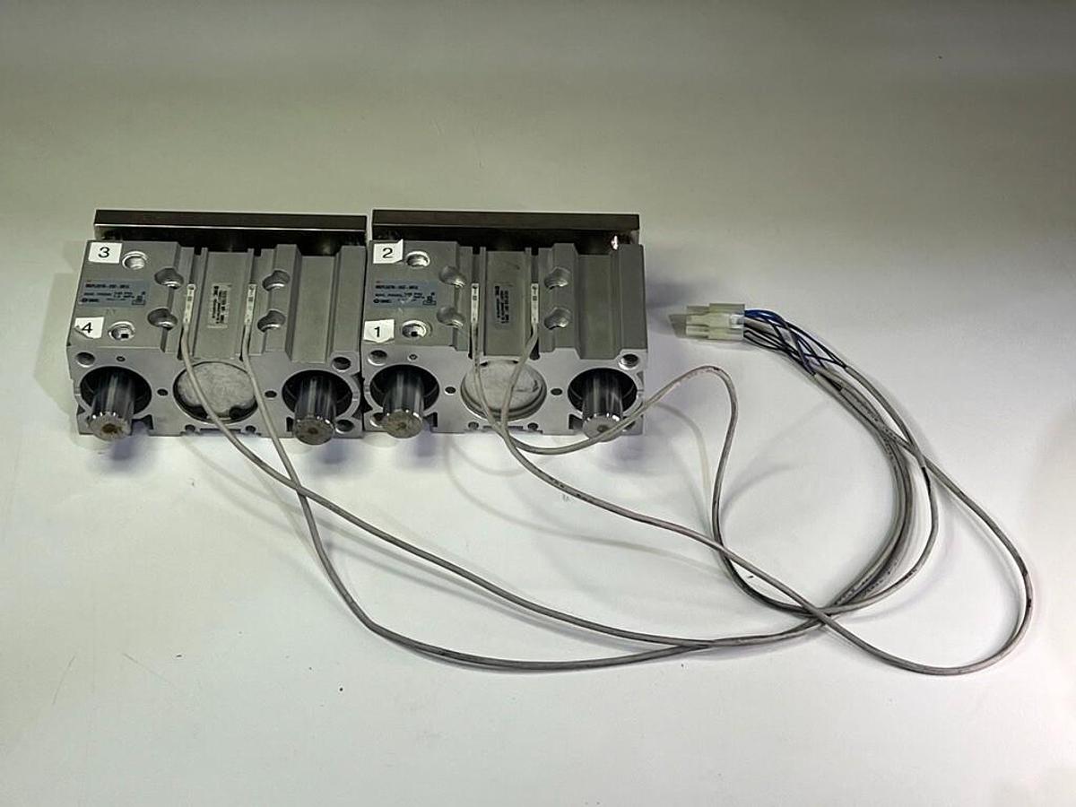 Used 2 Each SMC Pneumatic MGPL32TN-25Z-XB13 Guided Cylinders + D-M9P Reed Switches