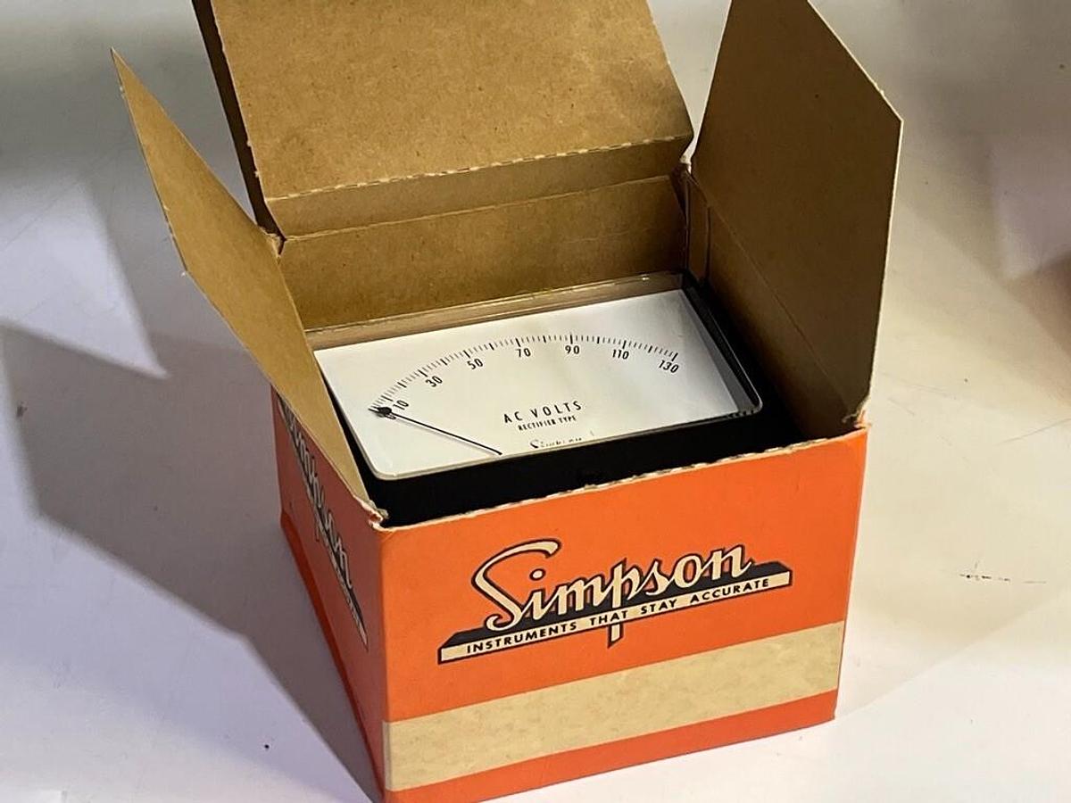 Simpson Electric Mo. 1349, # 10130 4.5" Wide Vue Rectified AC Voltmeter 0-150VAC