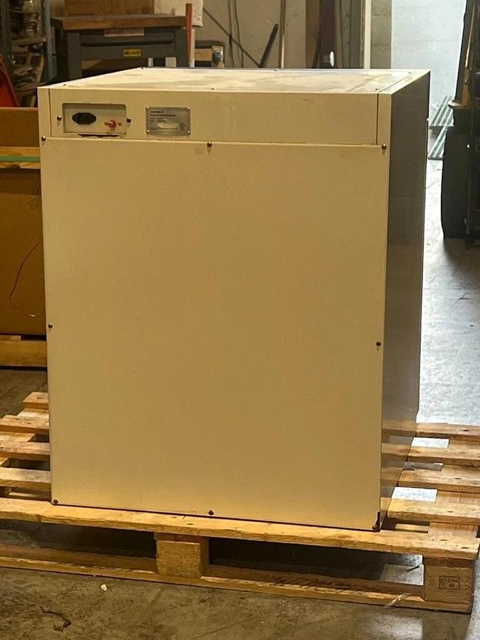 Used VWR Symphony Part No. 414004-594 Forced Air General Incubator