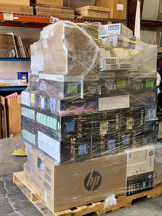 Huge 3 Pallet Lot of Toner Cartridges Lexmark HP Dell Samsung