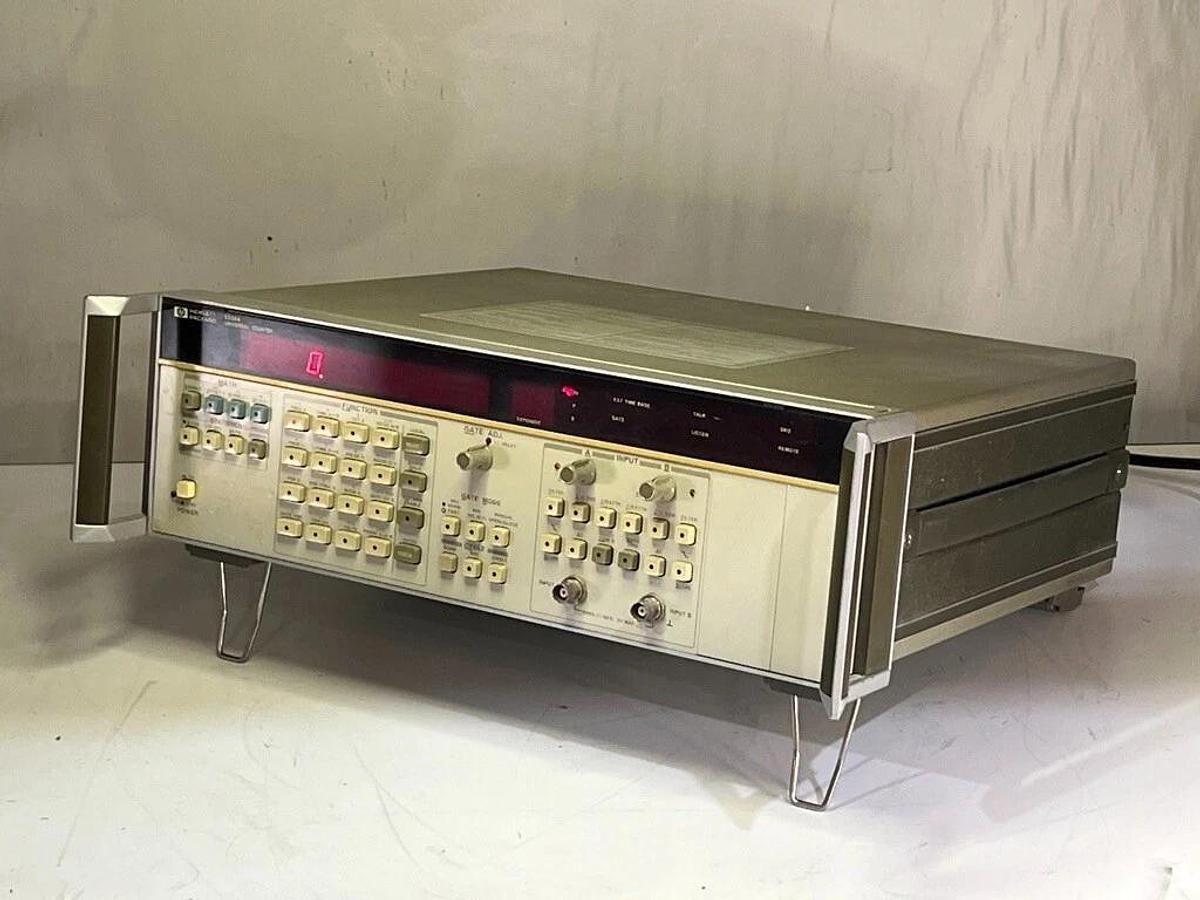 Used HP 5335A Universal Counter with Option 040 and Handles Installed