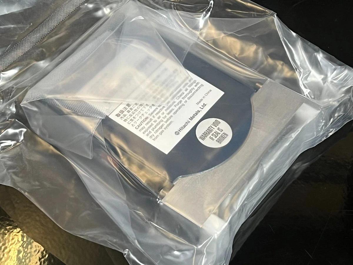 Used Hitachi Metals Aera PI-98 MFC N2 1000 SCCM P/N 0190-34214 Mo. FCPI980CBAXDIDJAA