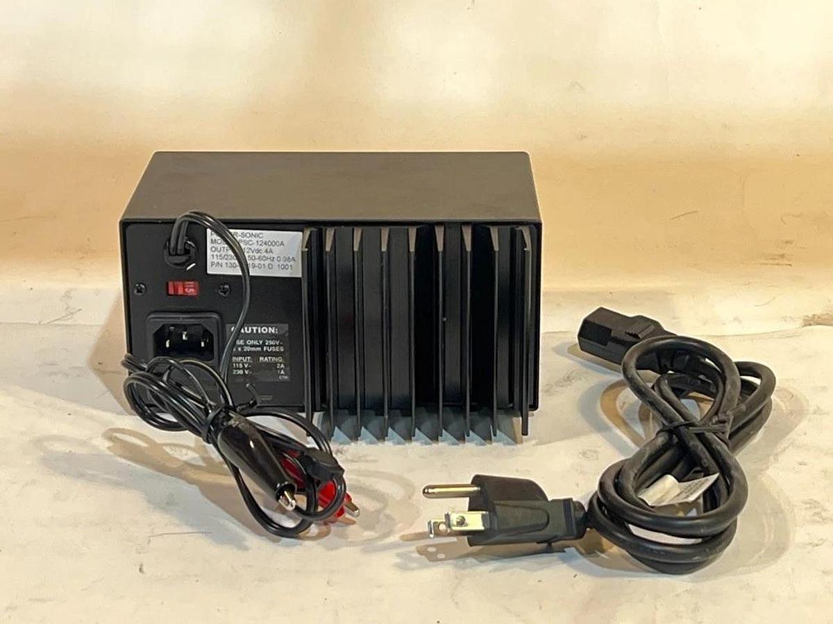 Power-Sonic Model PSC-124000A Sealed Lead-Acid Battery Charger 12-Volt 4-Amp