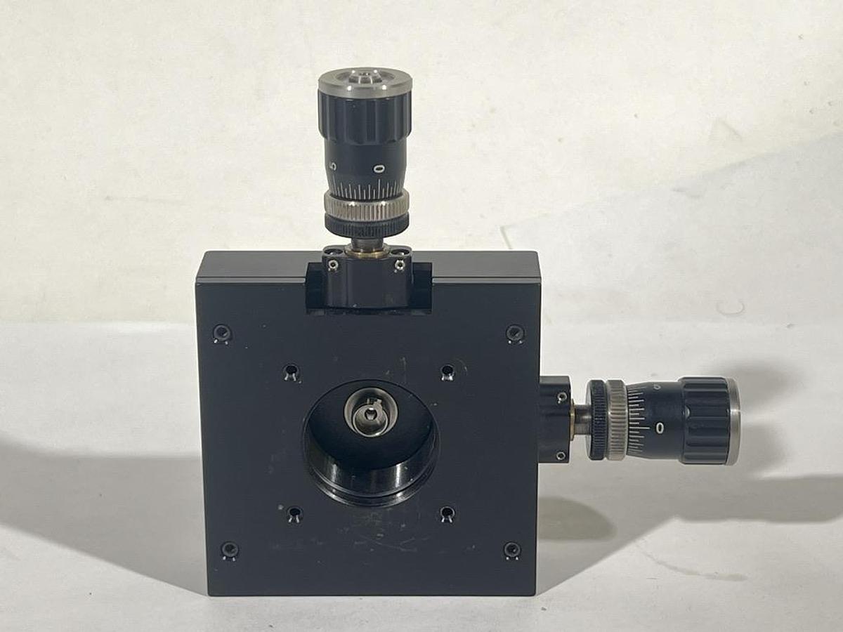 Used Thorlabs ST1XY-D XY Translator with Differential Drives - Optic Mount