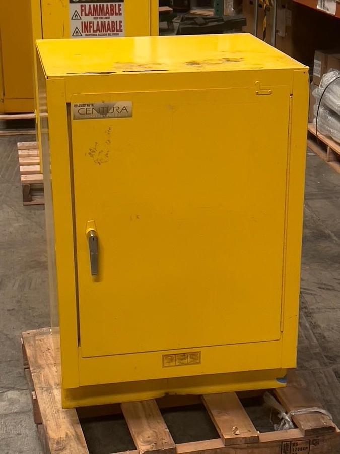 Used Justrite Centura Acids & Corrosives Storage Cabinet Hazmat 15 Gal Part # SC25424