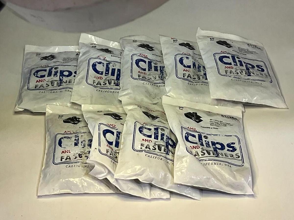 Lot of 450 ClipsandFasteners A 11864 M6-1.0 Extruded U-Nut for GMC