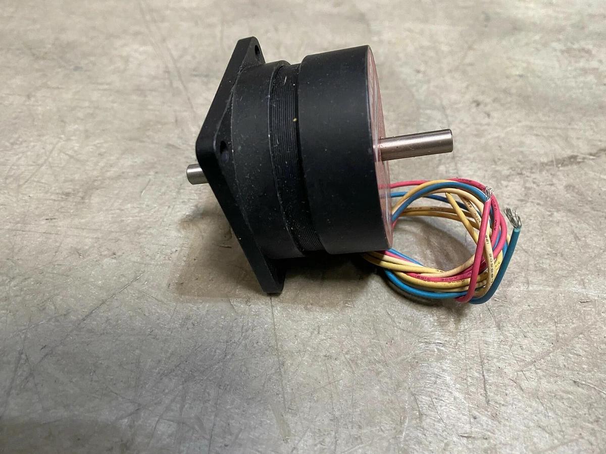 Mycom Nyden Model PM464B UPS20 Series 2-Phase Stepping Motor - Stepper