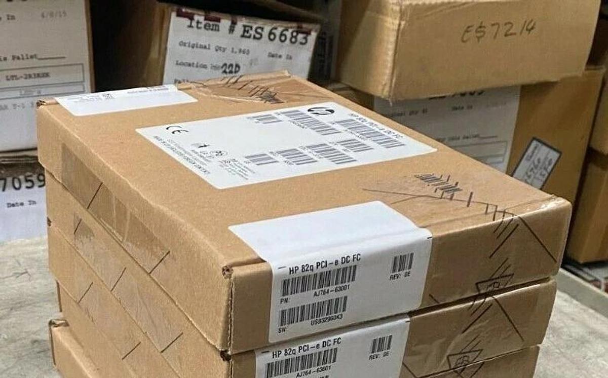 Used HP 82q PCI-e DC FC P/N: AJ764-63001 - Fiber Channel Host Bus Adapter PCI-e Card