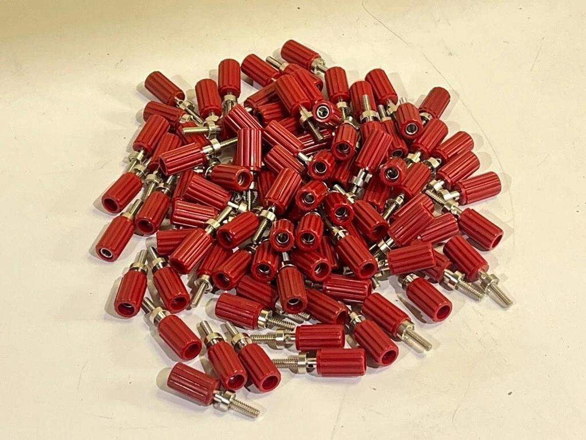 340 Pieces: 111-0702-001 Red Uninsulated Binding Posts Cinch - Banana Connector