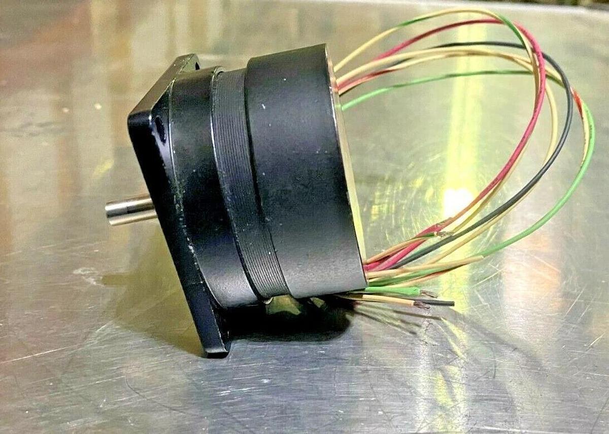 Mycom PS464-04A 12V 0.4A 1.8Deg/Step 4-Phase Stepping Motor - Stepper