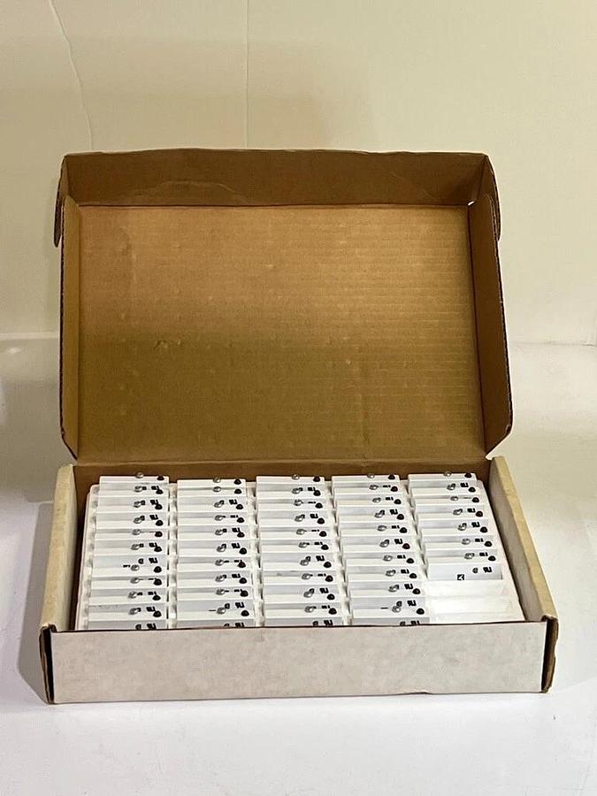 Box of 48: Opto 22 G4IDC5D - Gen 4 Digital I/O Modules 2.5-28 VDC 5 Volt Logic