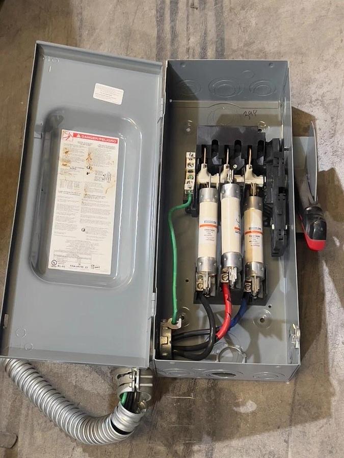 Used Gold Choice Type 04000140 DC Power Supply: 380VAC 3PH Input, 400VDC 140A Output