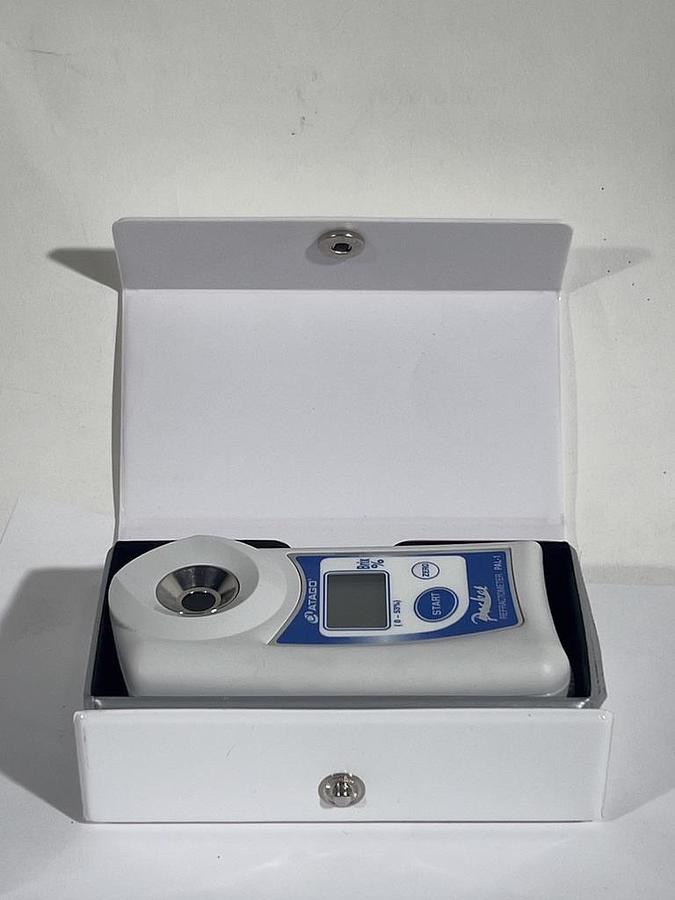 Landtek FHT-1122 Fruit Hardness Tester with Case & Instructions