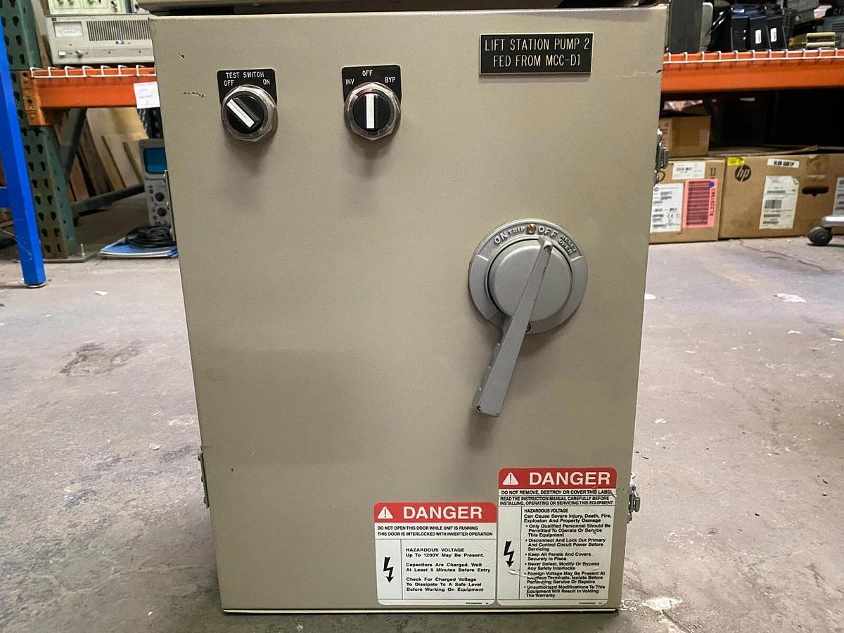 Used Toshiba Tosvert-130H2 Transistor Inverter Variable Torque, VT130H2U4055