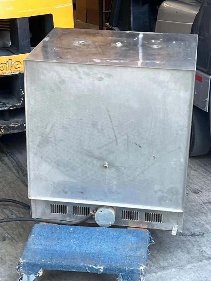 Used Blue M Stabil-Therm Laboratory Oven Model OV-18SA