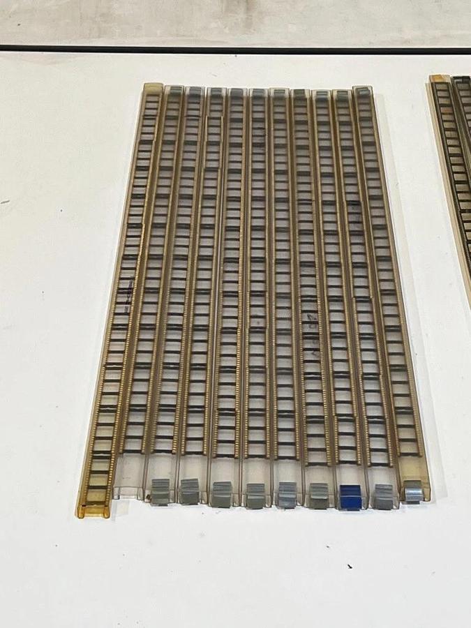 265 Pieces 40-Pin Machine Pin DIP IC Sockets: 122 Gold Plated, 143 Tin Plated