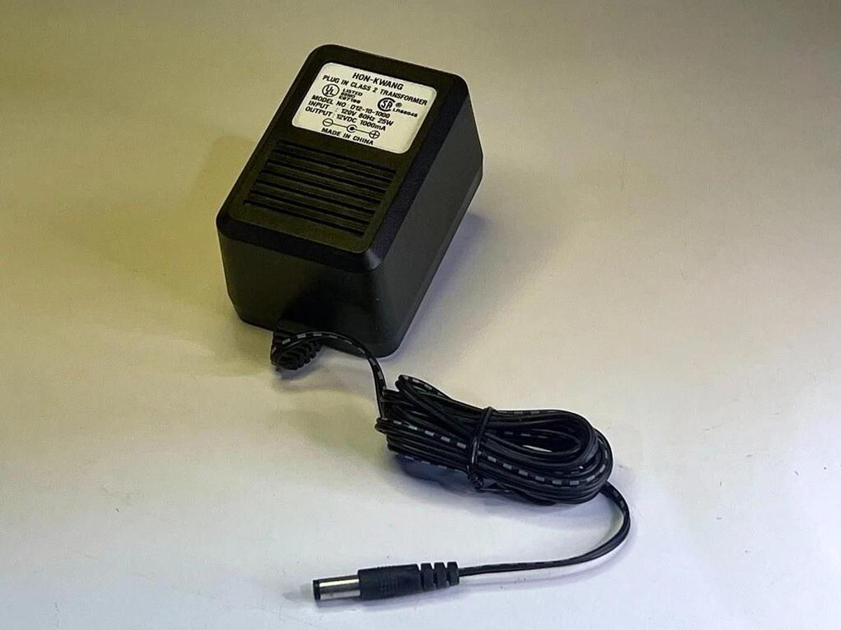 Used Lot of 31 - Hon-Kwang Model D12-10-1000 AC/DC Adapters 12VDC 1000mA HKD95508