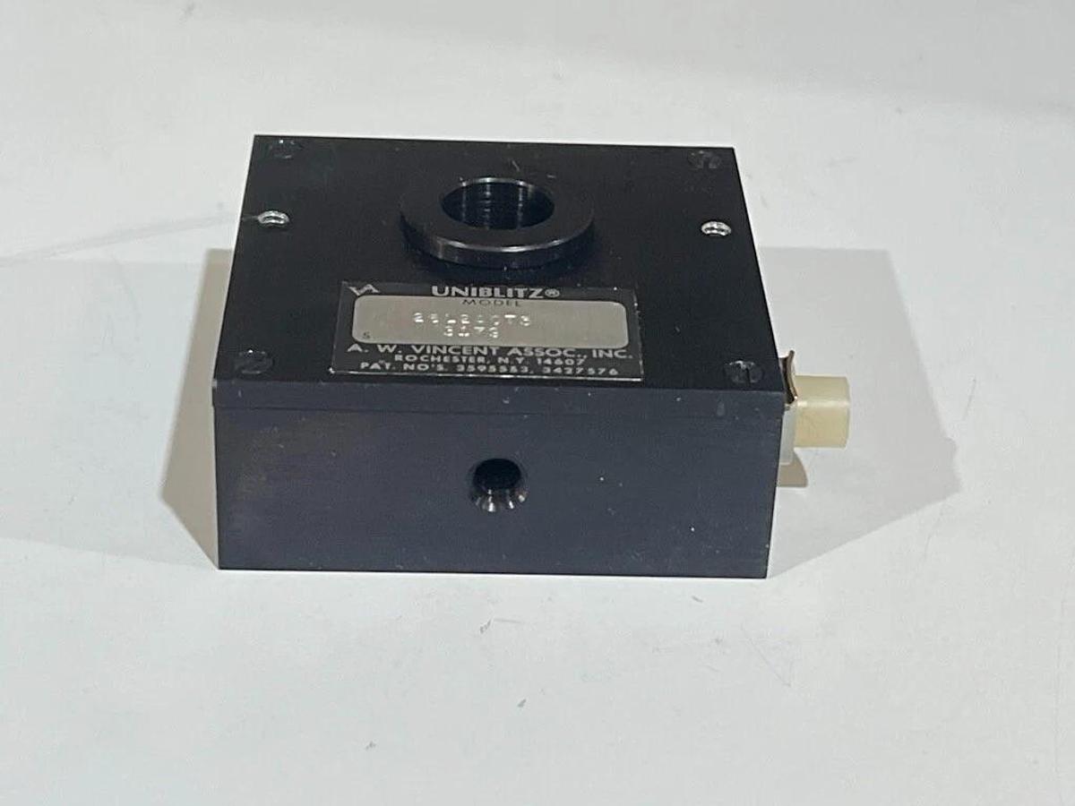 Used Vincent Associates Uniblitz Model 26L2A0T5 Laser Shutter - Untested