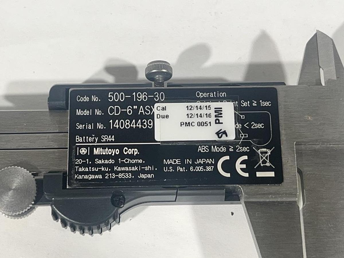 Used Mitutoyo CD-6" ASX Absolute AOS Digimatic 500-196-30 Digital Micrometer / Caliper with Case