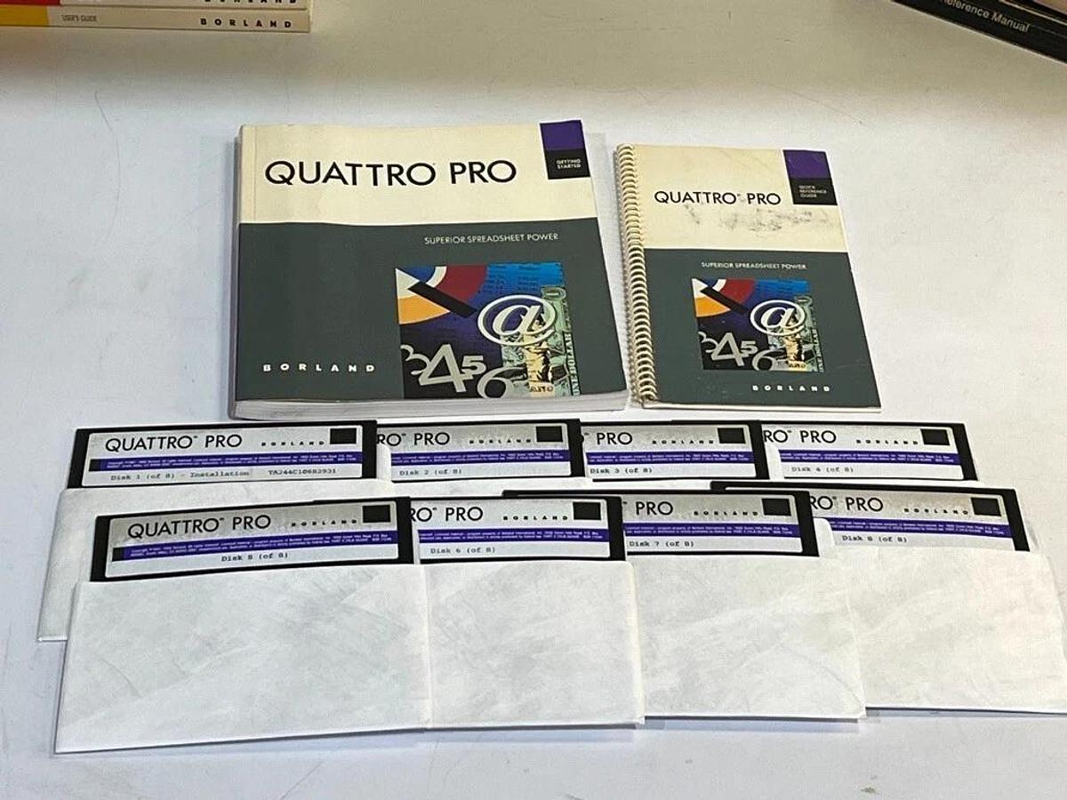 Used Lot of Vintage Borland Software and Manuals Turbo C++, Turbo Pascal, Paradox