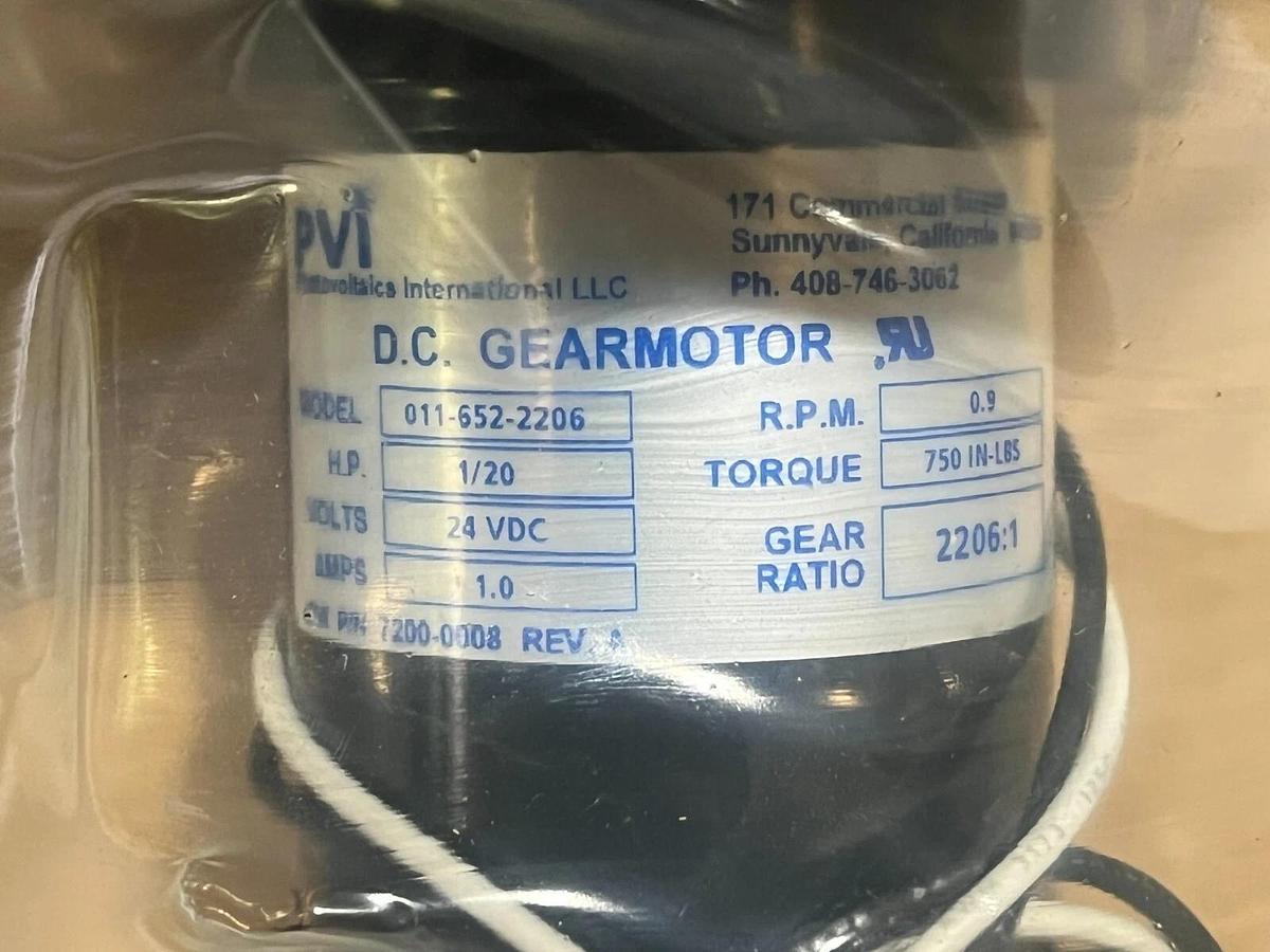 Used Bison 011-652-2206 650 Series DC Gearmotor - 1/20 HP 24VDC 1.0A 0.9RPM 750 IN-LB