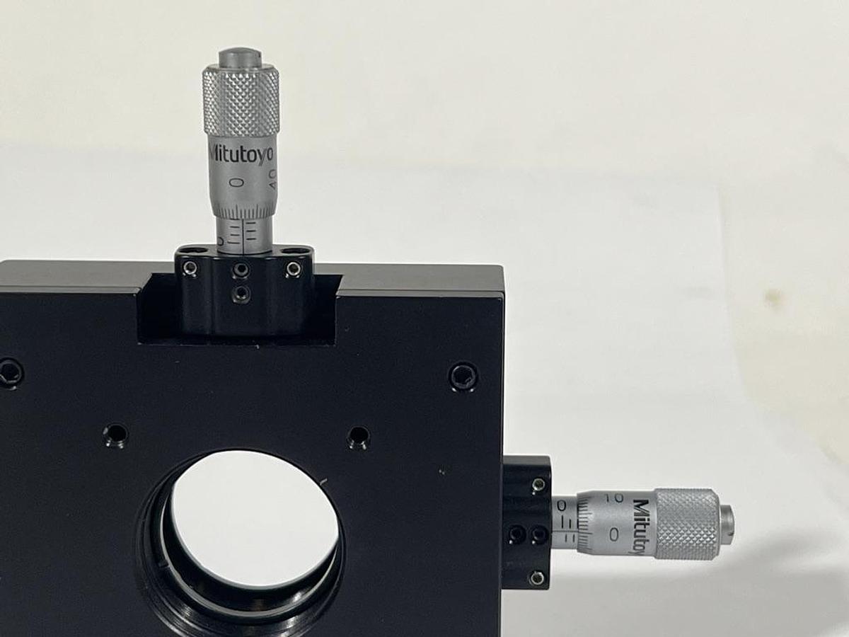 Used Y Translator with MItutoyo 148-205 Micrometer Drives - Optic Mount
