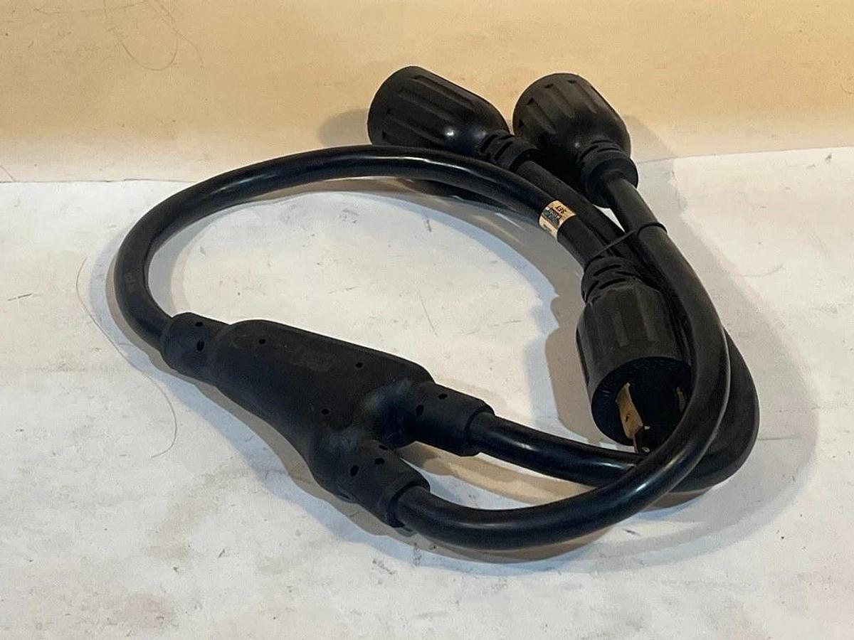 Eaton Tripp Lite P041-001-2 Power Extension Y-Splitter NEMA L6-30P to 2x L6-30R