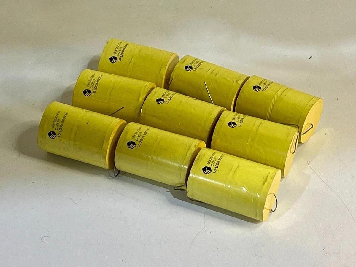 Lot of 9 Pieces Electrocube HV Axial Film Capacitor 1.0uF ±20% 800VAC - C-2619