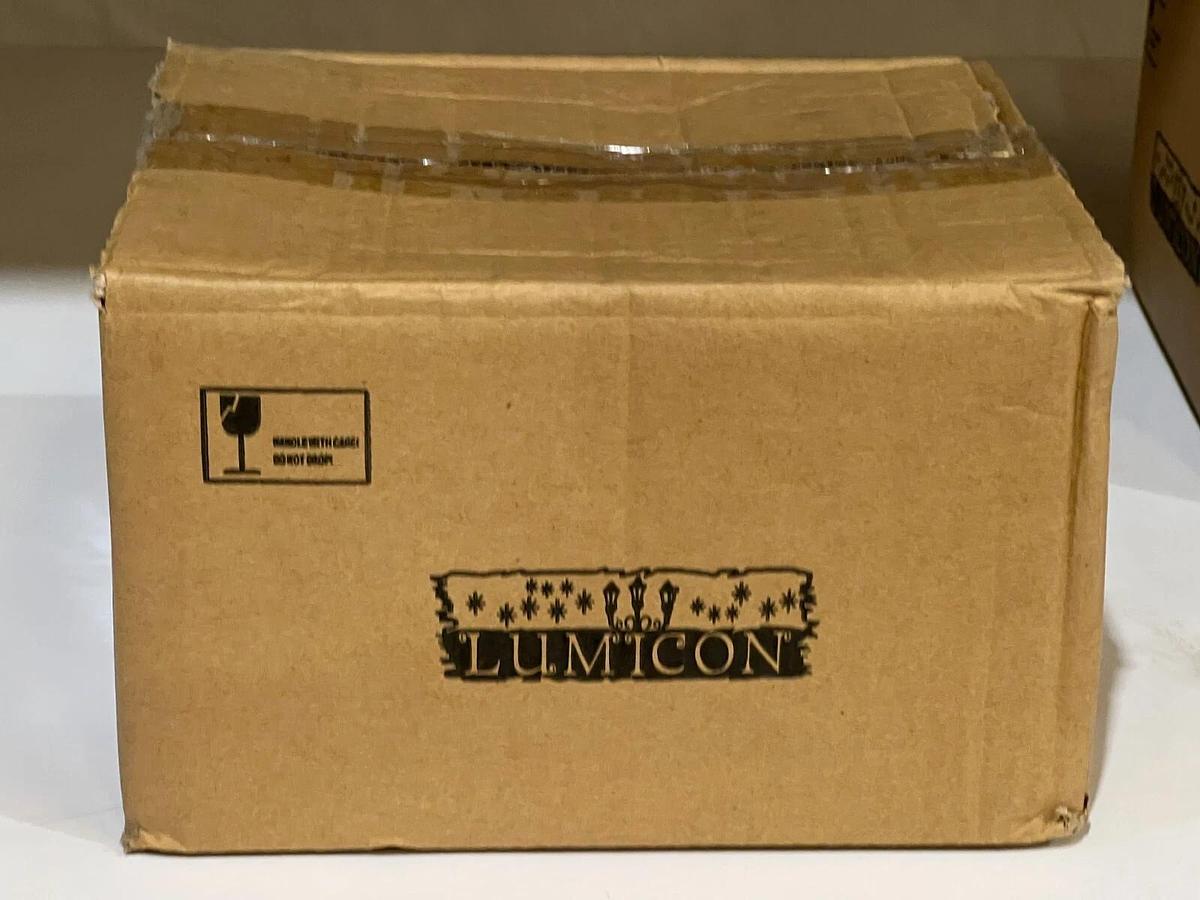 Used Lumicon IP65 LED Flood Light White 30 Watt 2400 Lumen 100-240V - 020506-00508