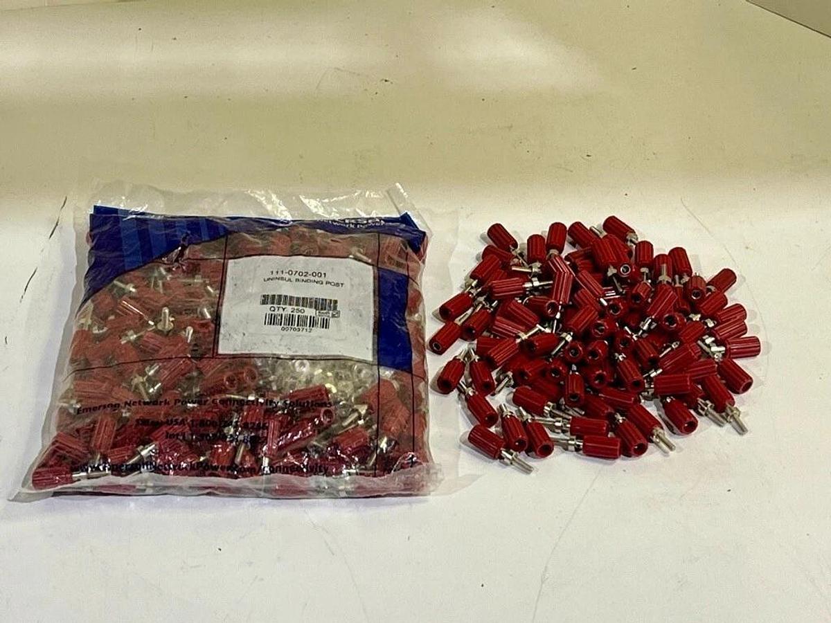 340 Pieces: 111-0702-001 Red Uninsulated Binding Posts Cinch - Banana Connector