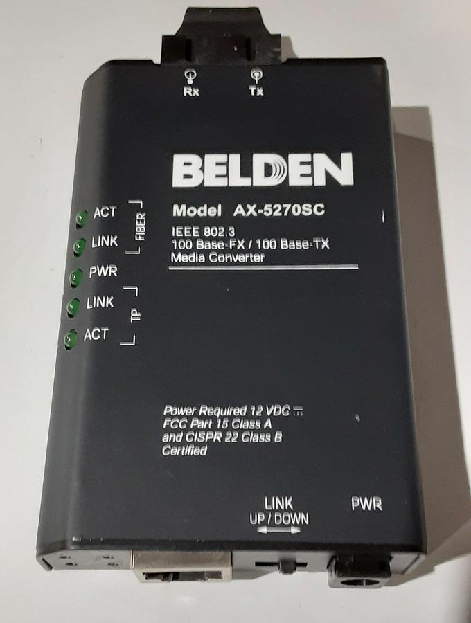 Used 100Base-TX/100Base-FX, SC-Compatible fiber connectors ES7112