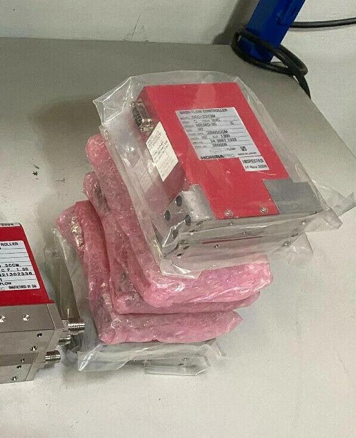 Used HORIBA STEC SEC-Z313M N2 Mass Flow Controller 1000 SCCM