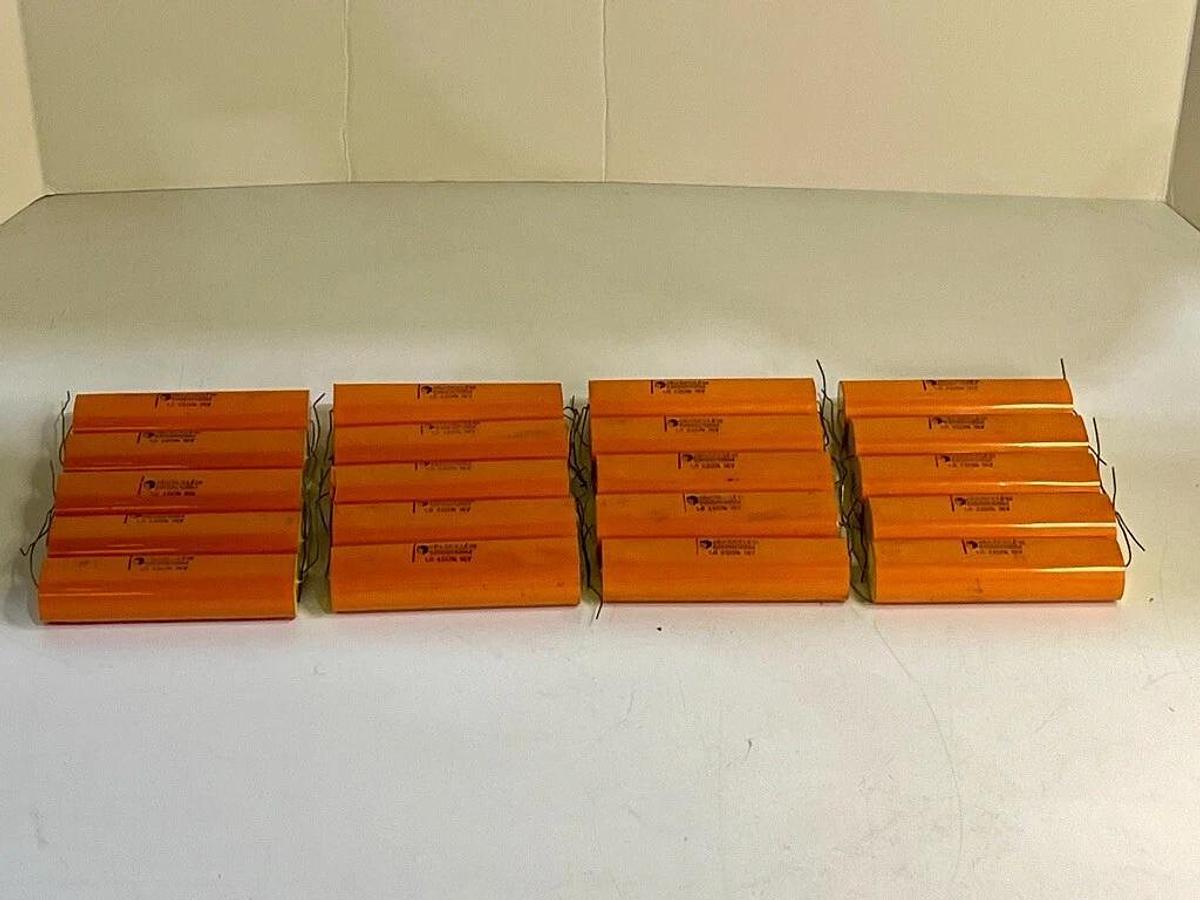 Lot of 20: Electrocube 520BIG105M 1.0uF ±20% 1kV HV Axial Film Capacitor