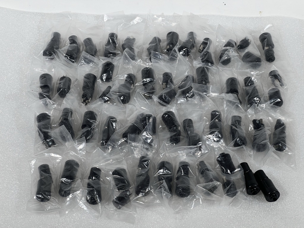 Lot of 48 Pieces 2-Pin DIN Female Cable Mount Connectors