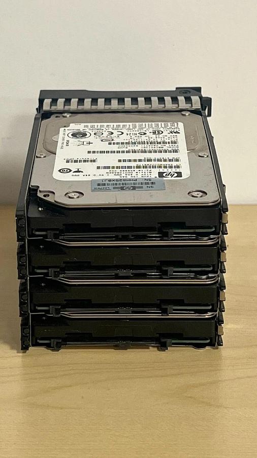 Used Lot of 8 72GB SAS HP Hard Drives HDD - P/N: 518216-001, 504015-001, 459889-002