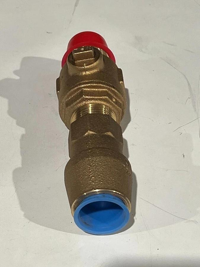 Used Ford Meter Box FB1000-4-U-ANWT-NL - 1" Ballcorp Stop Ultra-Tite Coupling - MIP