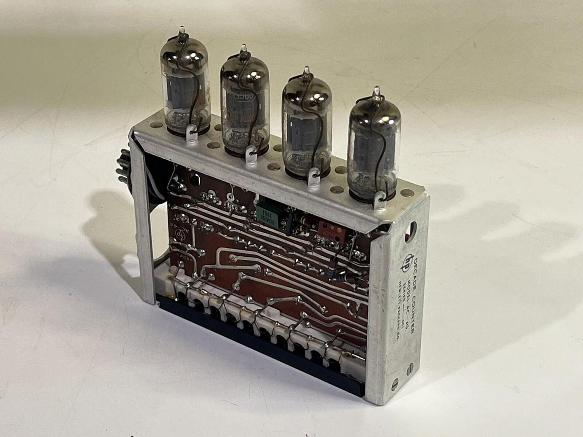 Used HP Decade Counter Model AC-4G Series 001, w/ 4 Each HP 5963 Vacuum Tubes