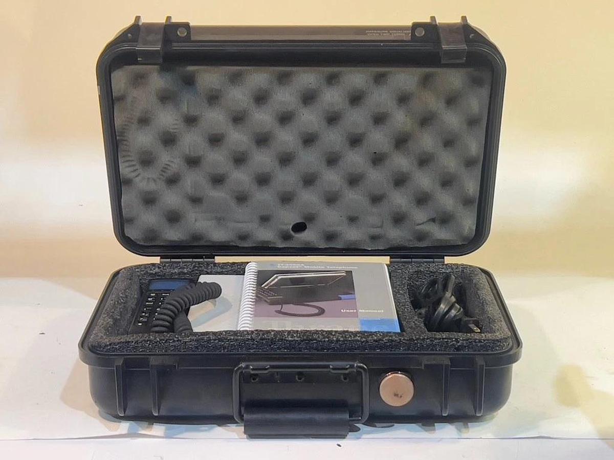 Used Thrane & Thrane TT-3060A Capsat Mobile Satellite Telephone / Case & Solar Cell