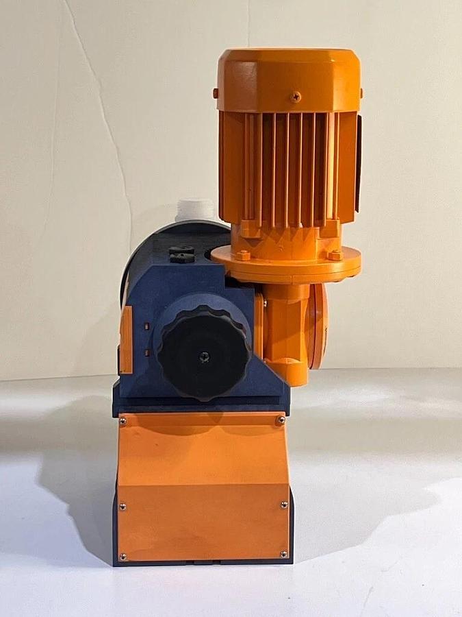 ProMinent Sigma Basic S1Ba Diaphragm Metering Dosing Pump S1BAH04120PVTS000S000