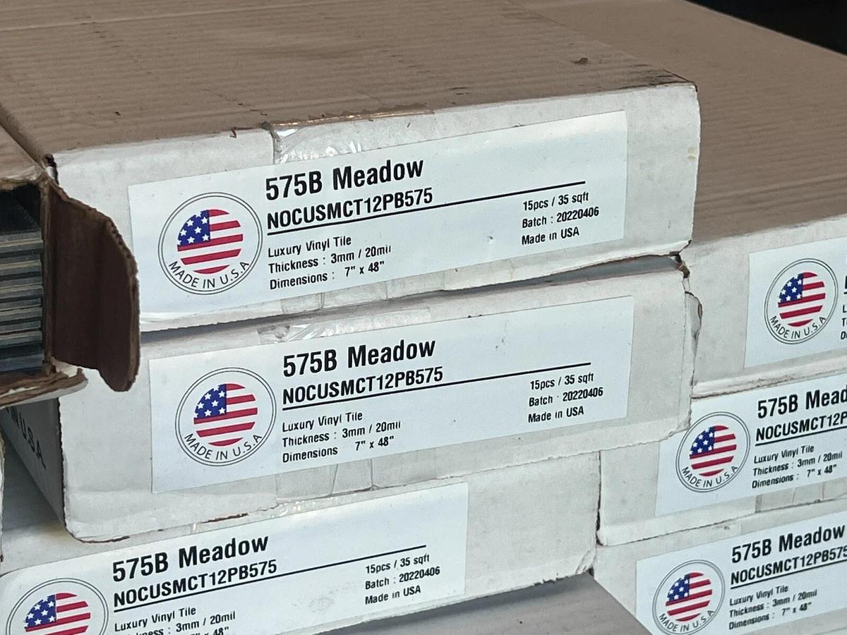 Used Box of 15 PCS (35 SQFT) Luxury Vinyl Tile Flooring (7" x 48" Planks) 3mm Thick