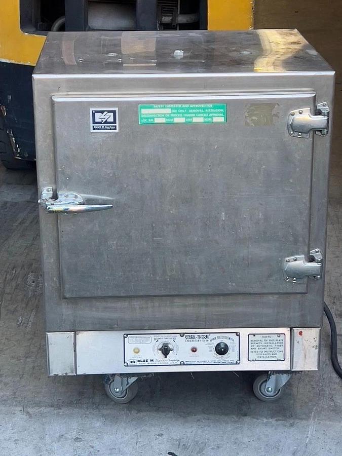 Used Blue M Stabil-Therm Laboratory Oven Model OV-18SA