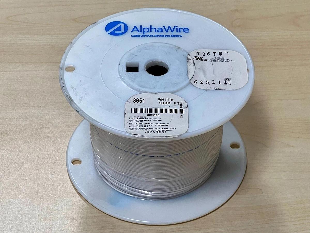 Used AlphaWire 3051 WH001 - 1000Ft Spool 22 AWG White PVC Tinned Copper Stranded