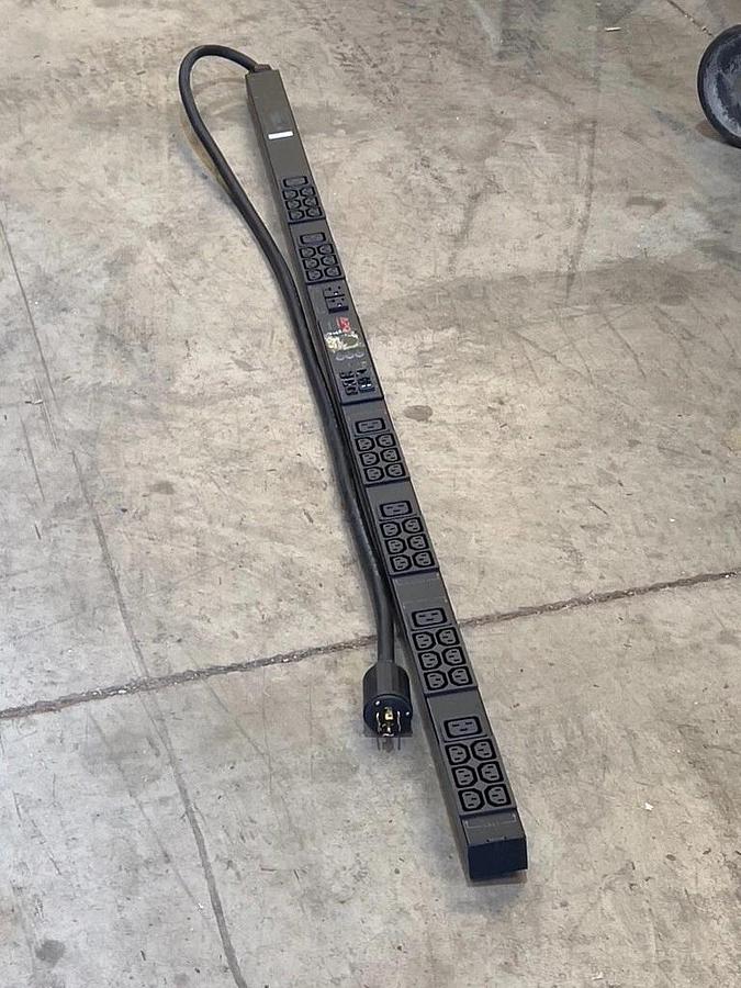 APC AP8861 Metered Rack PDU 5.7kW, 208V - 36 C13, 6 C19, & 2 120V 5-20R Sockets