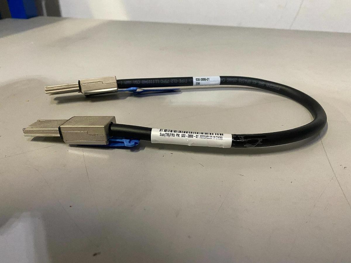 Used USED Foxconn  530-3886-01 External mini SAS CABLE
